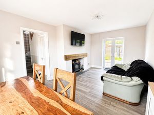 Sitting Room- click for photo gallery